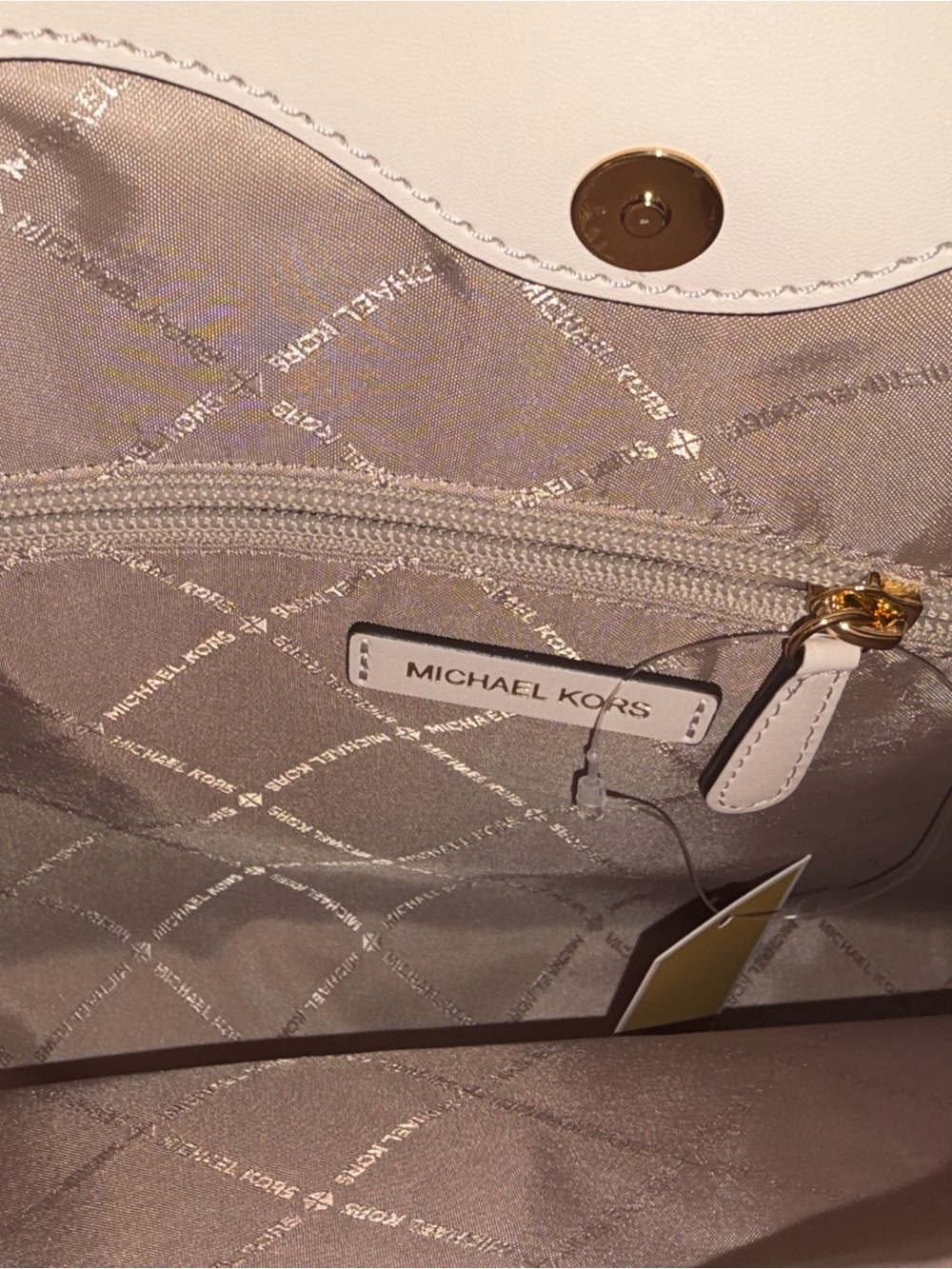 Michael Kors Sheila Bag LT Cream Large- NWT - Picture 6 of 11